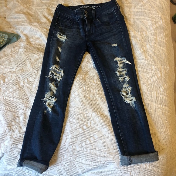 American Eagle Outfitters Denim - American Eagle artist crop distressed jean